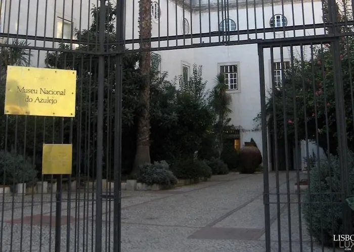 Apartment The Grandparents'house Ii Lisbon