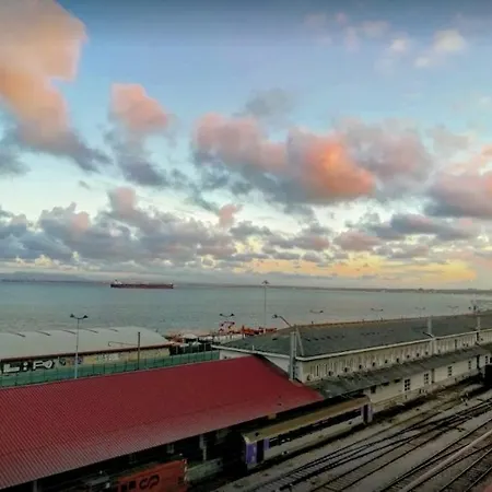 The Grandparents'house Ii * Lisboa